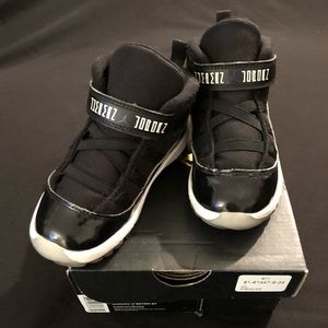Air Jordan 11 Retro TD 'Space Jam' 2016